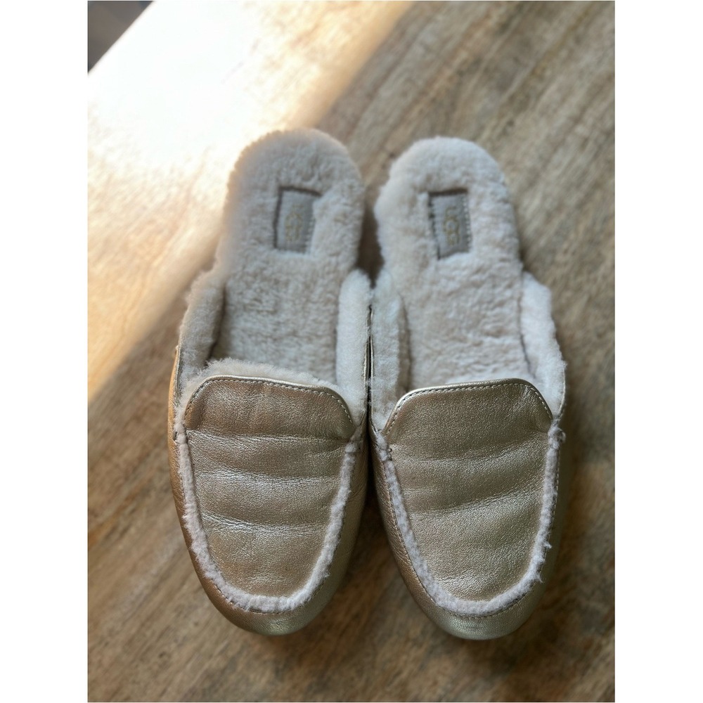 Ugg Cozy Shearling Slip-On Mules in Metallic Gold size 7.5